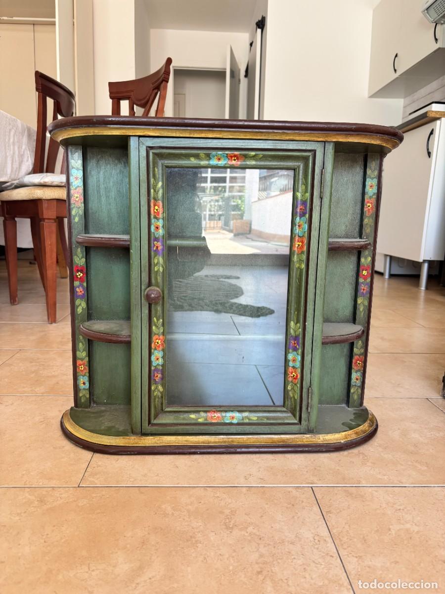 Antig&uuml;edades: Antiguo Armario Vitrina de Pared R&uacute;stico - Madera Verde Pintada a Mano con Flores