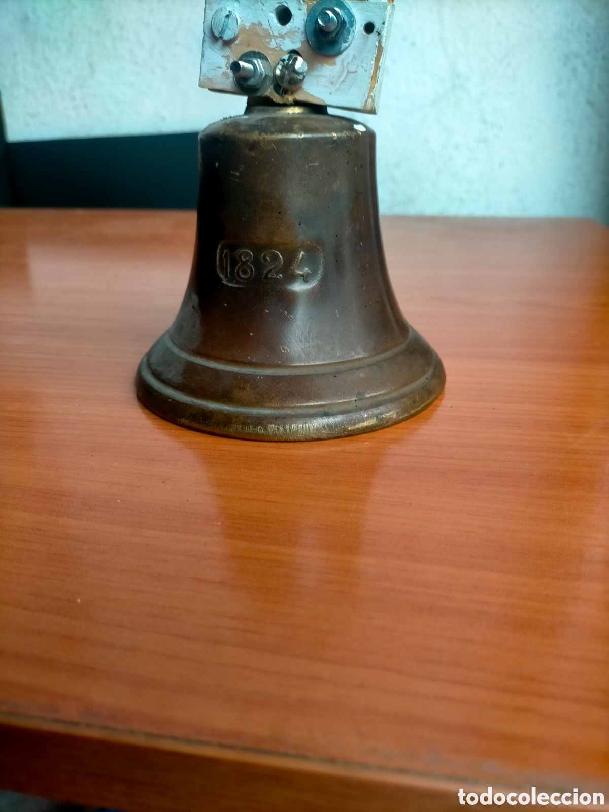 Antig&uuml;edades: CAMPANA BRONCE INSCRIPCI&Oacute;N 1824 - Foto 2