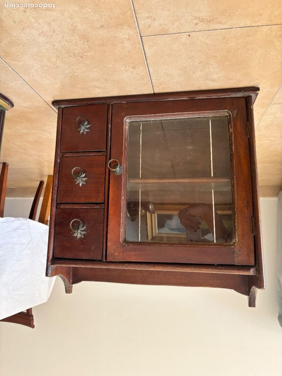 Antiques: Antiguo armario especiero de madera, masoveria can ustrell ( Sabadell)