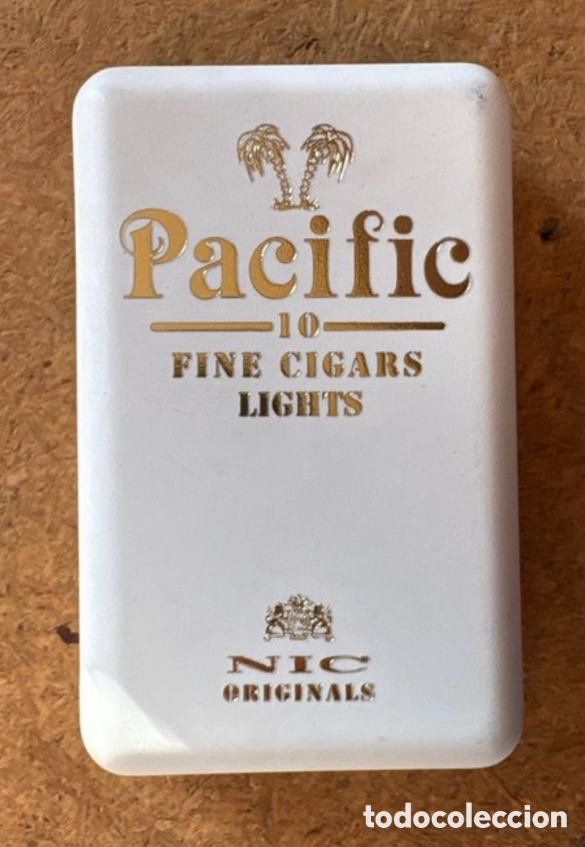 Antig&uuml;edades: Estuche Retro Pacific Fine Cigars Lights - Foto 1