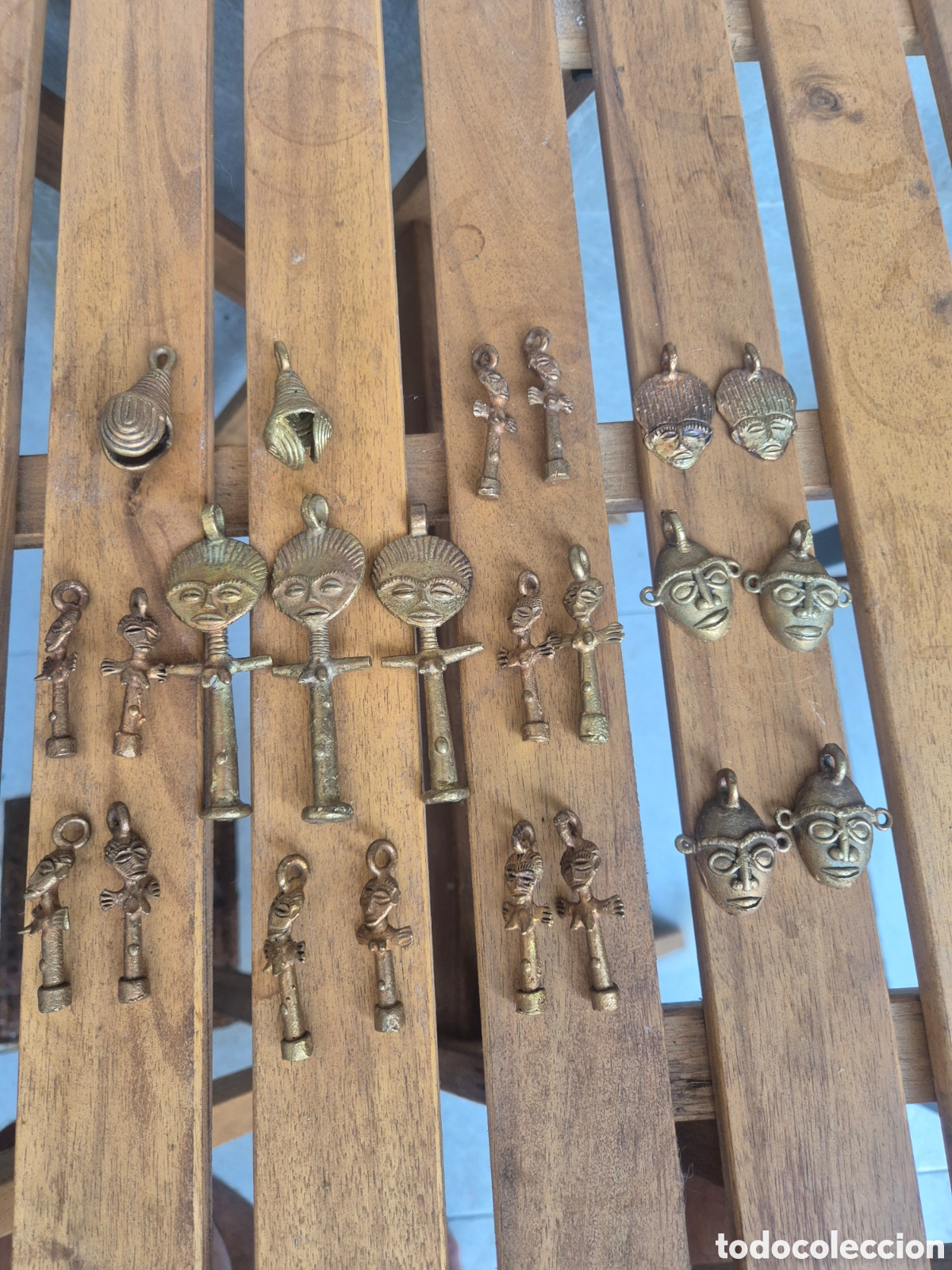 Antig&uuml;edades: lote de amuletos de africa creo