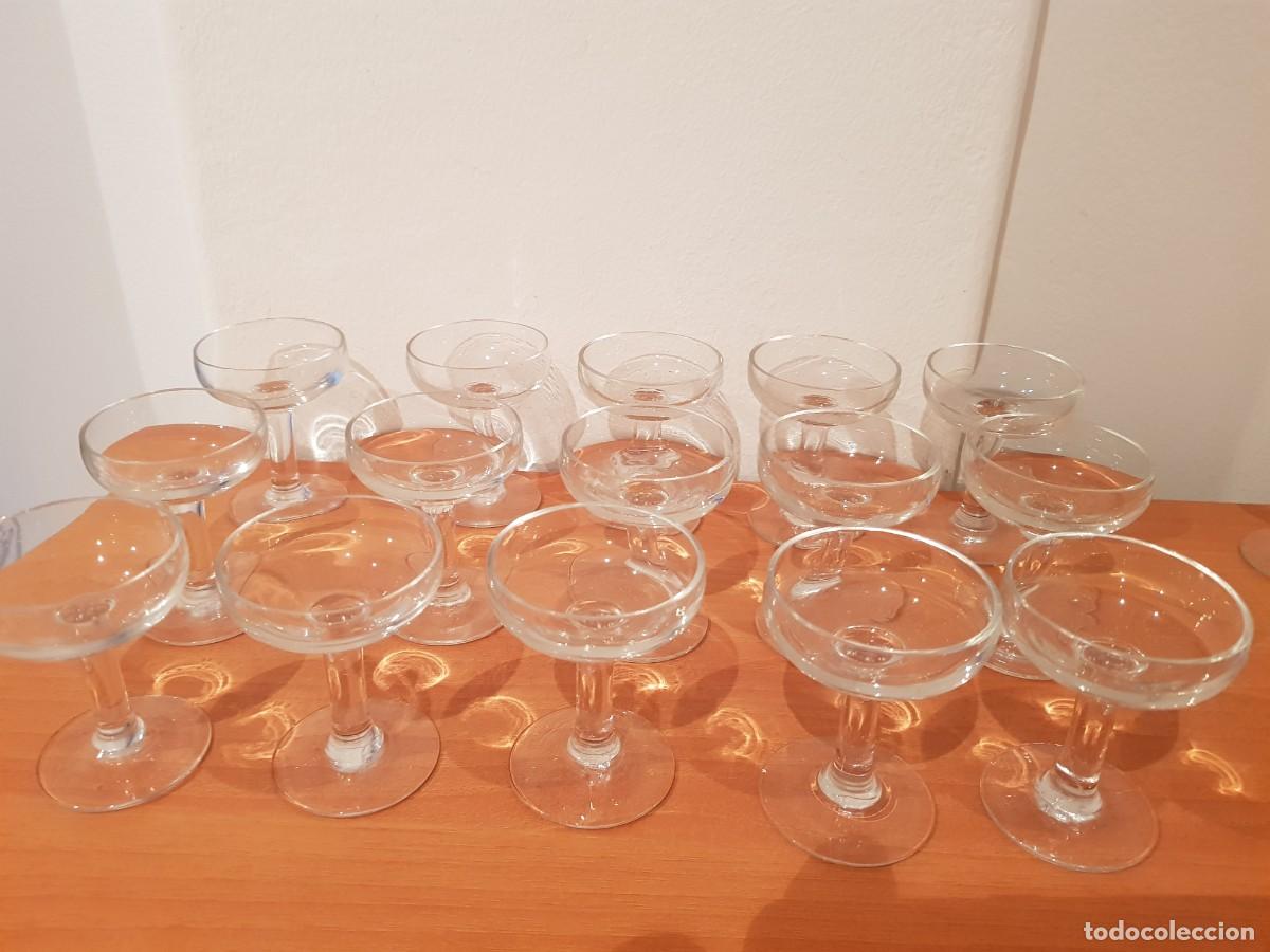 Antig&uuml;edades: LOTE 15 COPAS DE CRISTAL MINIATURA ANTIGUAS