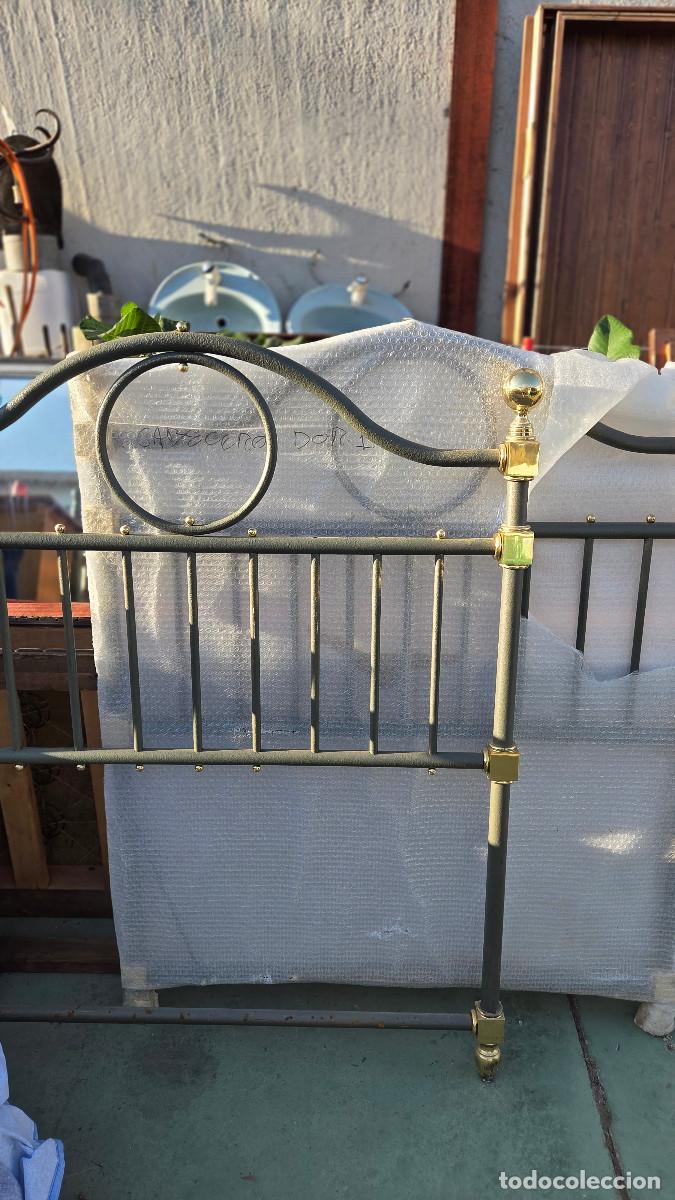 Antig&uuml;edades: 2 cabeceros de hierro macizo y metal - Foto 2
