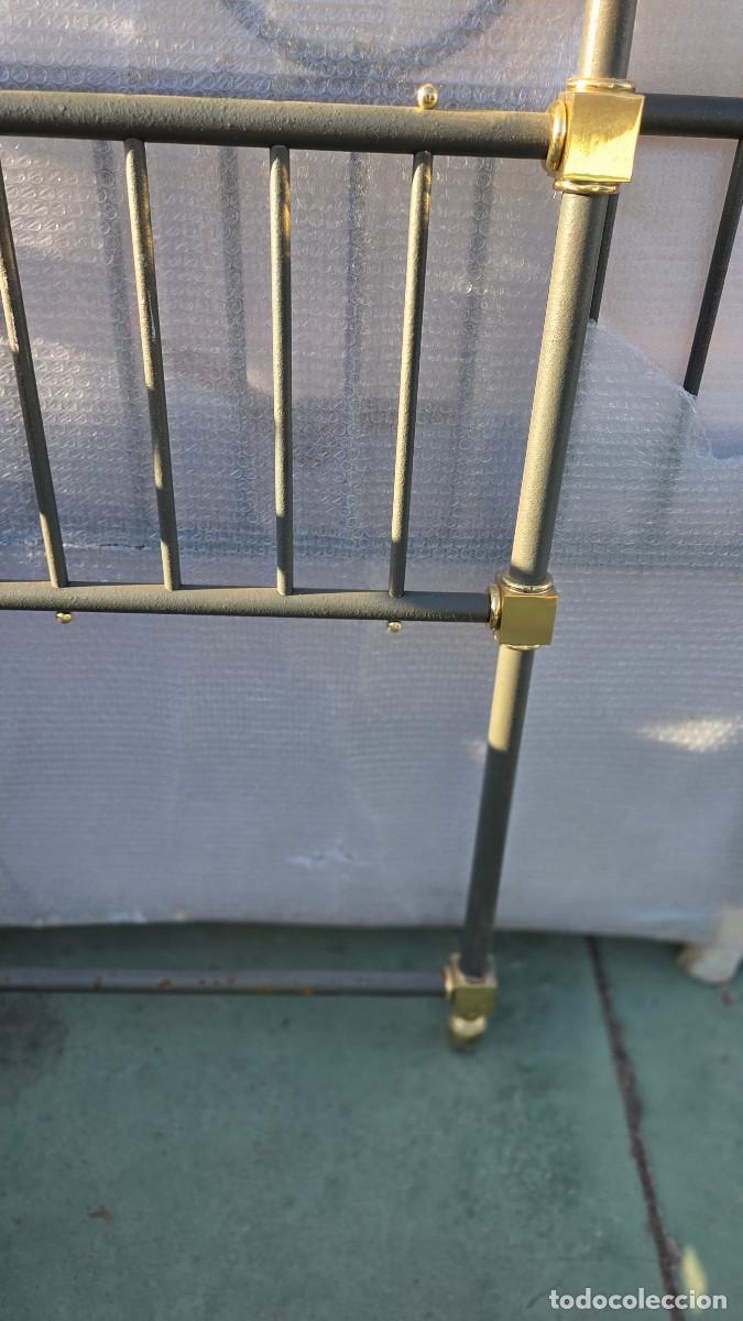 Antig&uuml;edades: 2 cabeceros de hierro macizo y metal - Foto 6