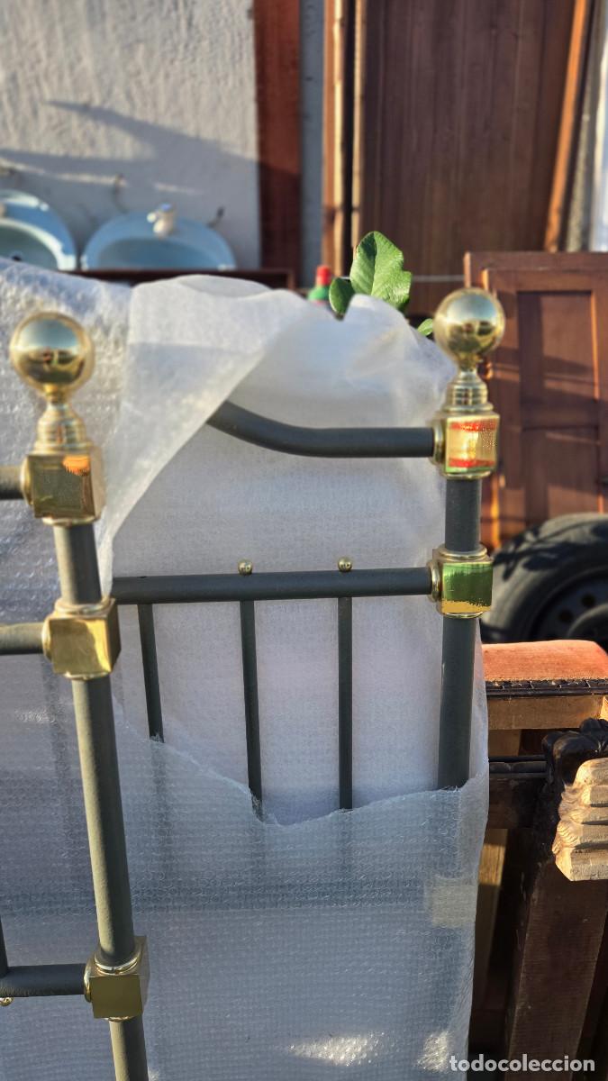 Antig&uuml;edades: 2 cabeceros de hierro macizo y metal - Foto 8