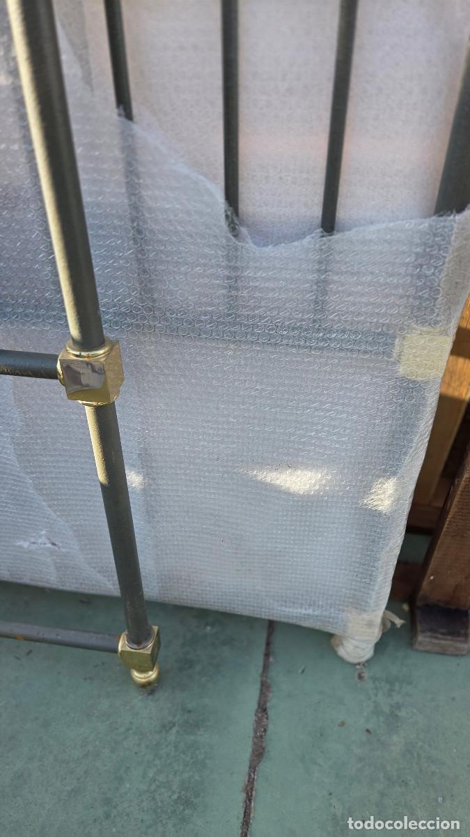 Antig&uuml;edades: 2 cabeceros de hierro macizo y metal - Foto 10