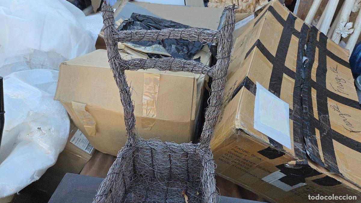 Antig&uuml;edades: macetero de mimbre antiguo - Foto 3