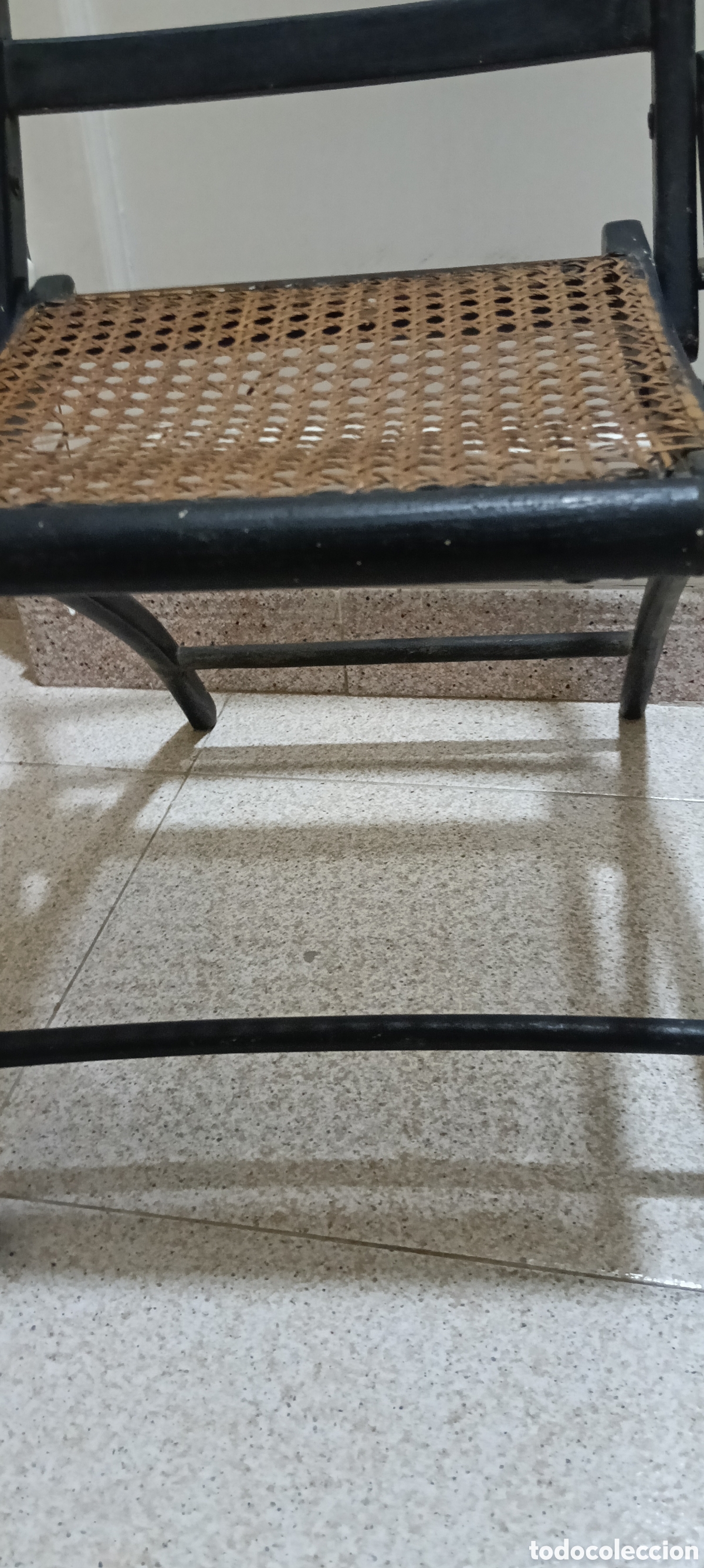 Antig&uuml;edades: Peque&ntilde;a silla-rejilla - Foto 5
