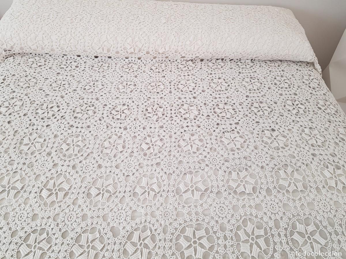 Antig&uuml;edades: ANTIGUA COLCHA DE CROCHET- CAMA GRANDE