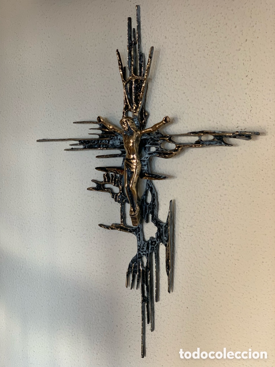 Antig&uuml;edades: crucifijo de bronce patinado 50 cms