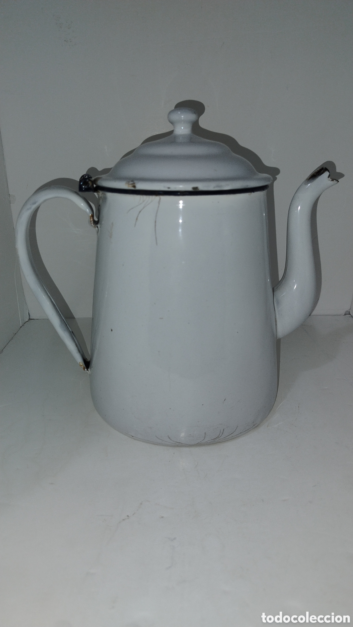 Antig&uuml;edades: Cafetera hierro esmaltado en blanco - Foto 3