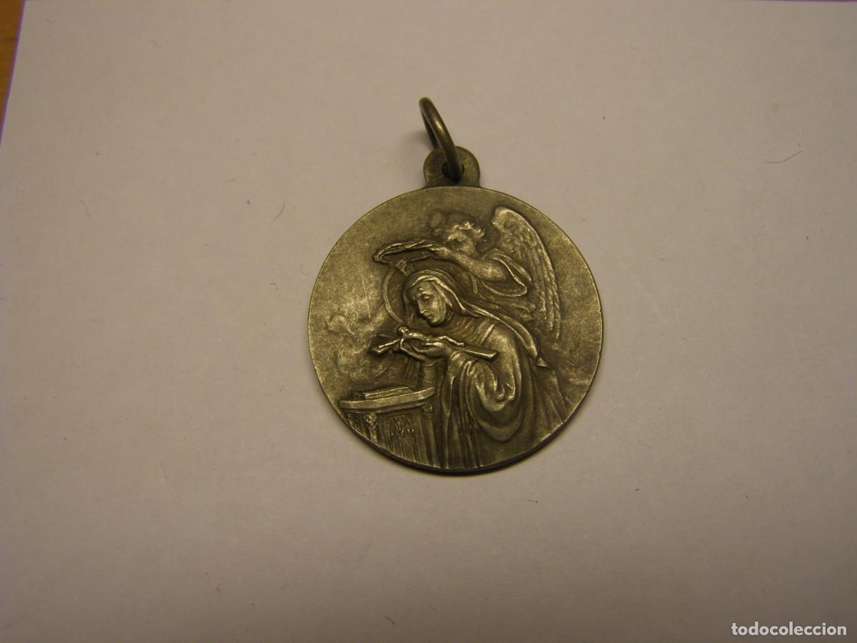 Antig&uuml;edades: Medalla religiosa antigua.