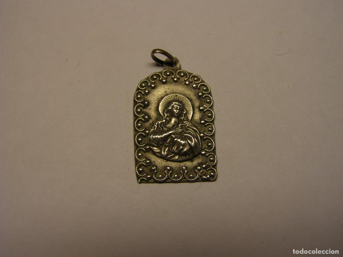 Antig&uuml;edades: Medalla religiosa antigua de la Virgen, de plata.