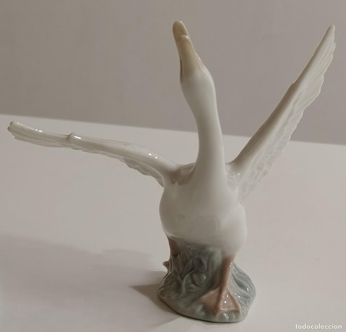Antiquit&auml;ten: Figura porcelana LLADR&Oacute; - &rdquo;Pato alzando el vuelo&rdquo; (Ref. 01263) - Brillante - Impecable