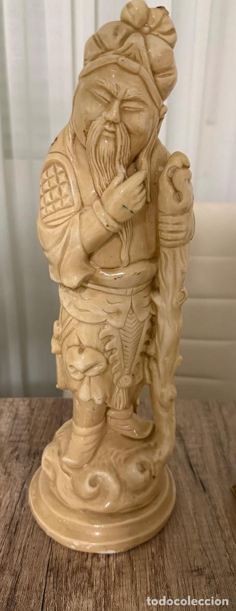Antig&uuml;edades: Se venden figuras antiguas