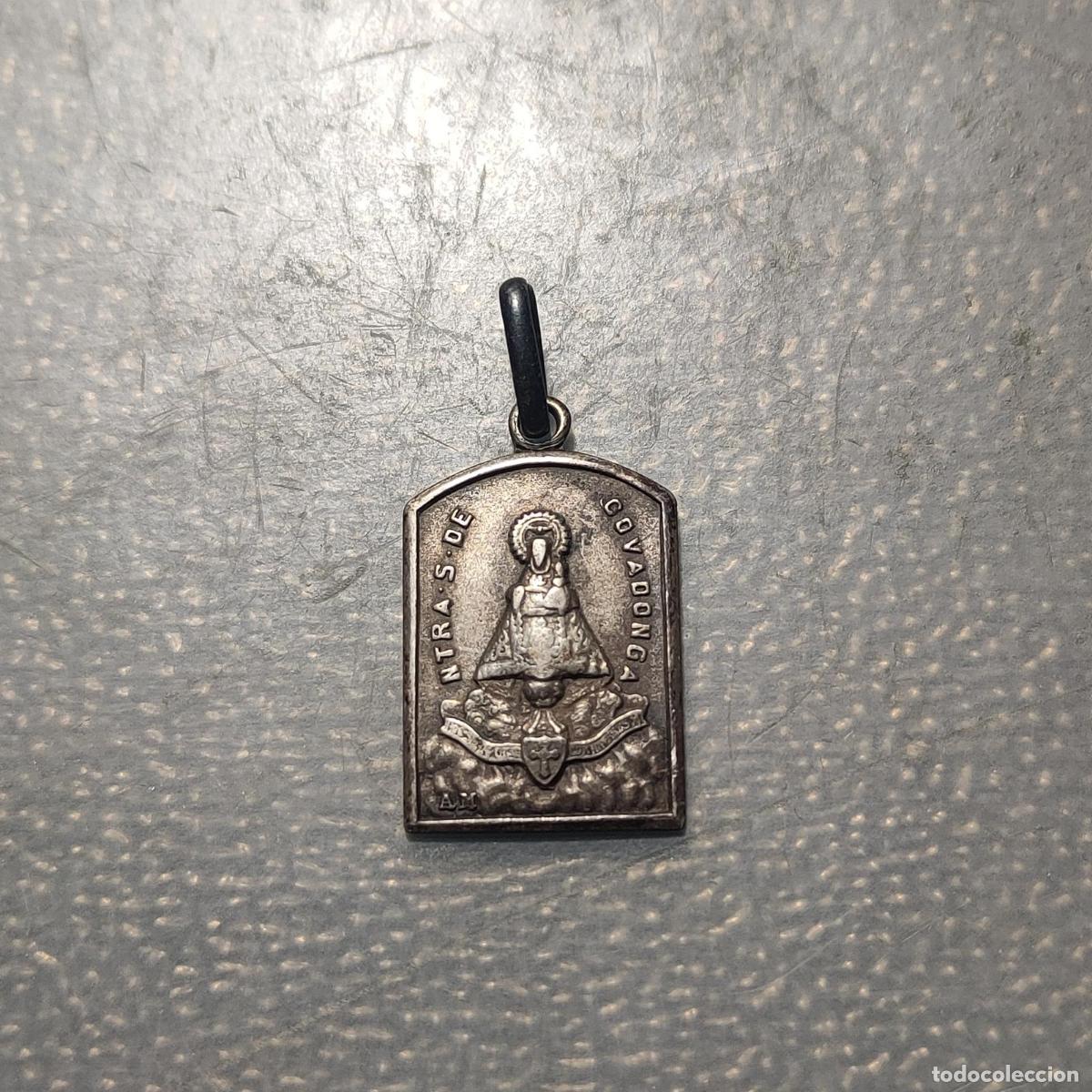 Antig&uuml;edades: MEDALLA RELIGIOSA NUESTRA SE&Ntilde;ORA DE COVADONGA PLATA