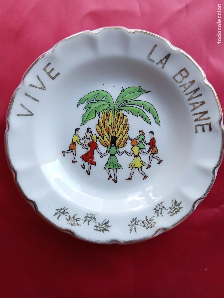 Antig&uuml;edades: Plato de porcelana de Limoges vive la Banane. Vitrina 1