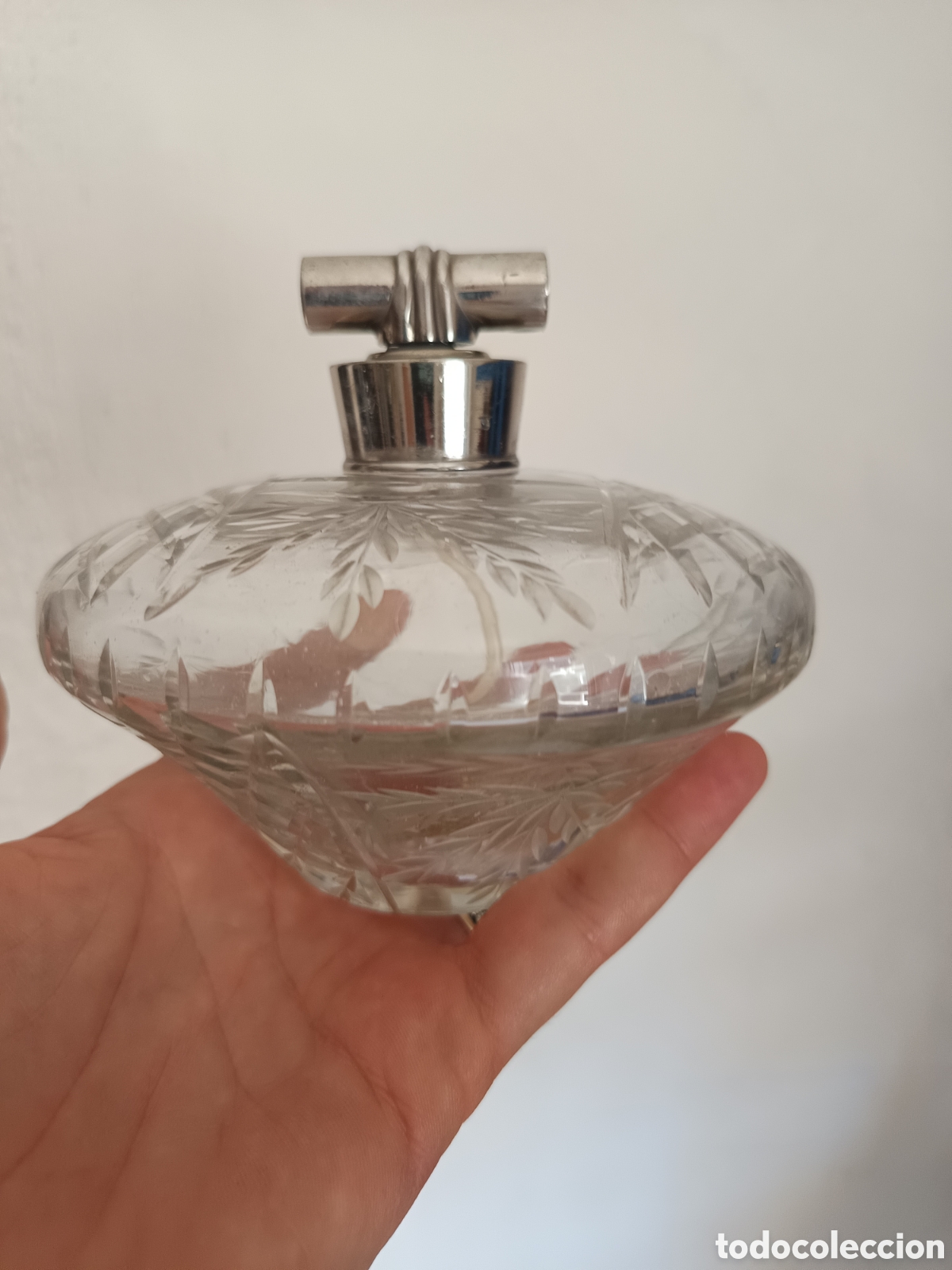 Antig&uuml;edades: Pieza de tocador cristal tallado