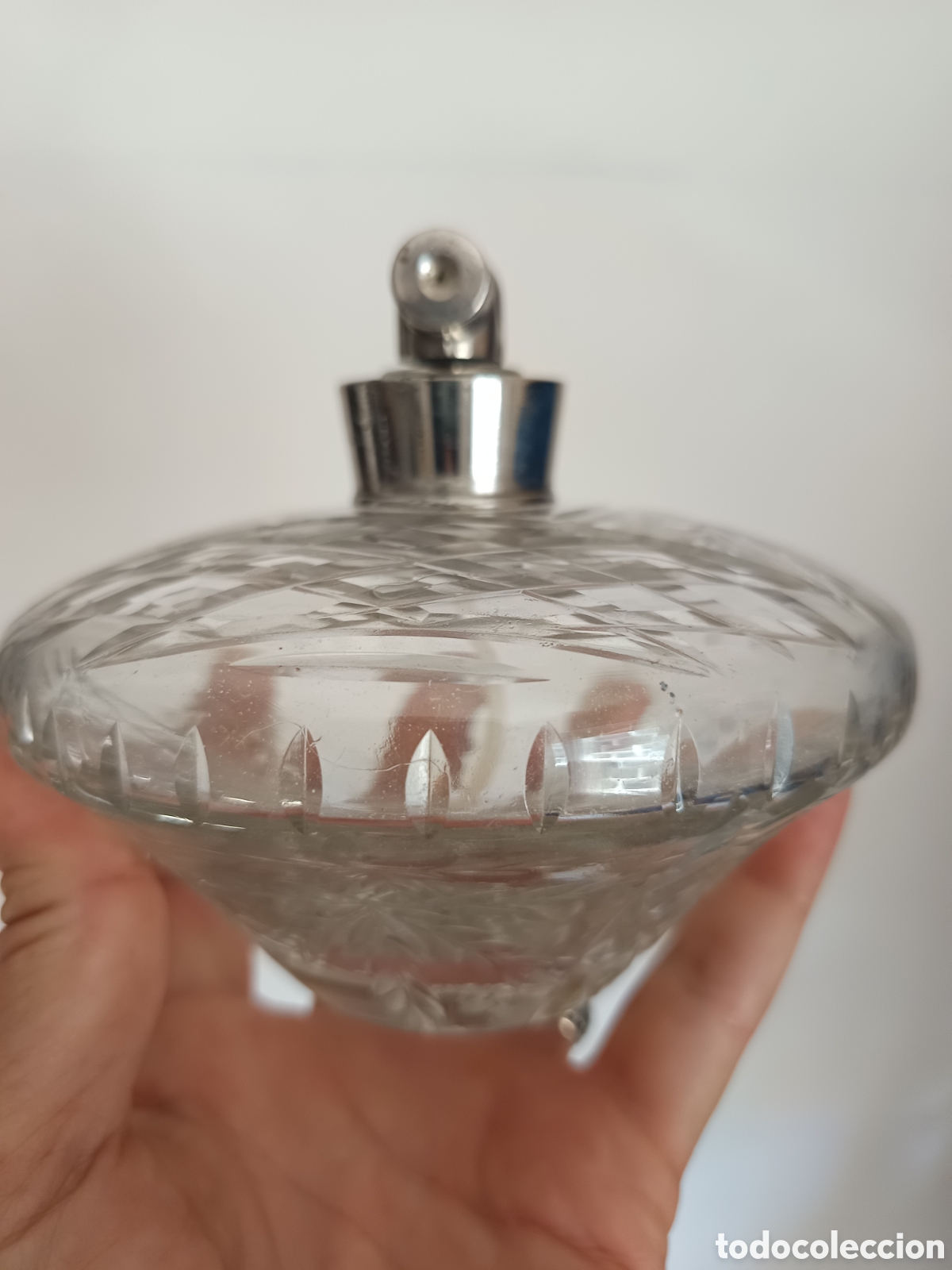 Antig&uuml;edades: Pieza para perfume de tocador antiguo en cristal tallado a&ntilde;os 50s - Foto 4