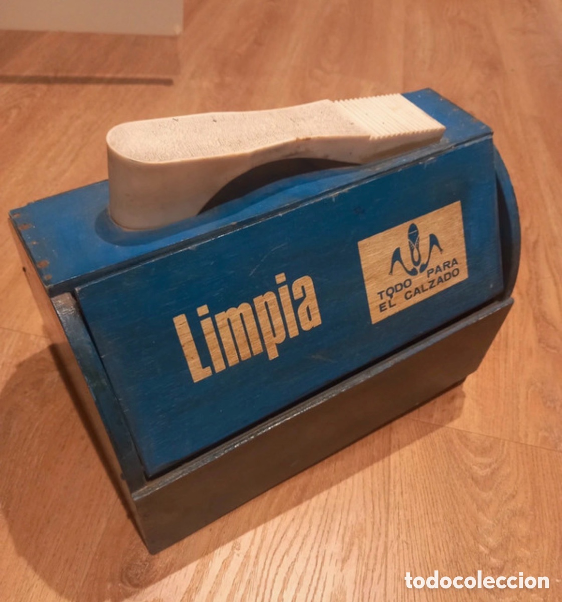 Antig&uuml;edades: Antigua caja limpia botas de madera - Foto 2
