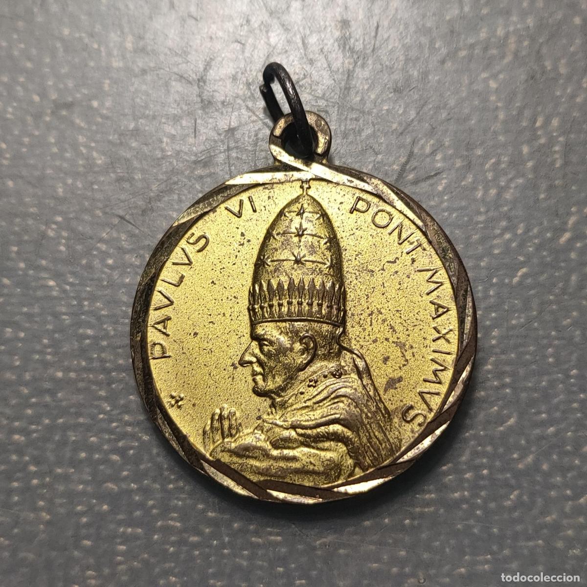 Antig&uuml;edades: MEDALLA RELIGIOSA SIGLO XX PABLO VI SAN CRISTOBAL METAL DORADO