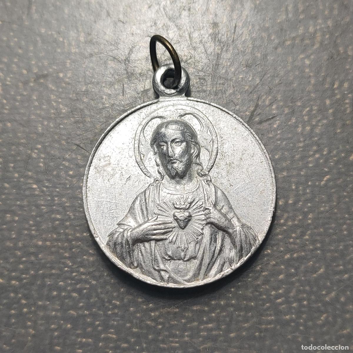 Antig&uuml;edades: MEDALLA RELIGIOSA VIRGEN DEL CARMEN SAGRADO CORAZON DE JESUS ALUMINIO
