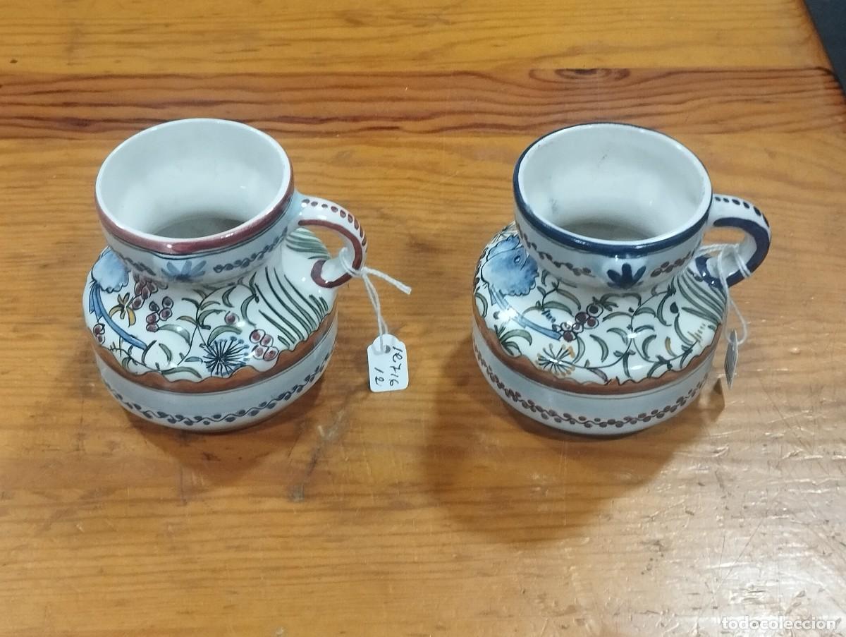 Antig&uuml;edades: DOS JARRITAS DE CER&Aacute;MICA PINTADAS A MANO. MADE IN PORTUGAL,