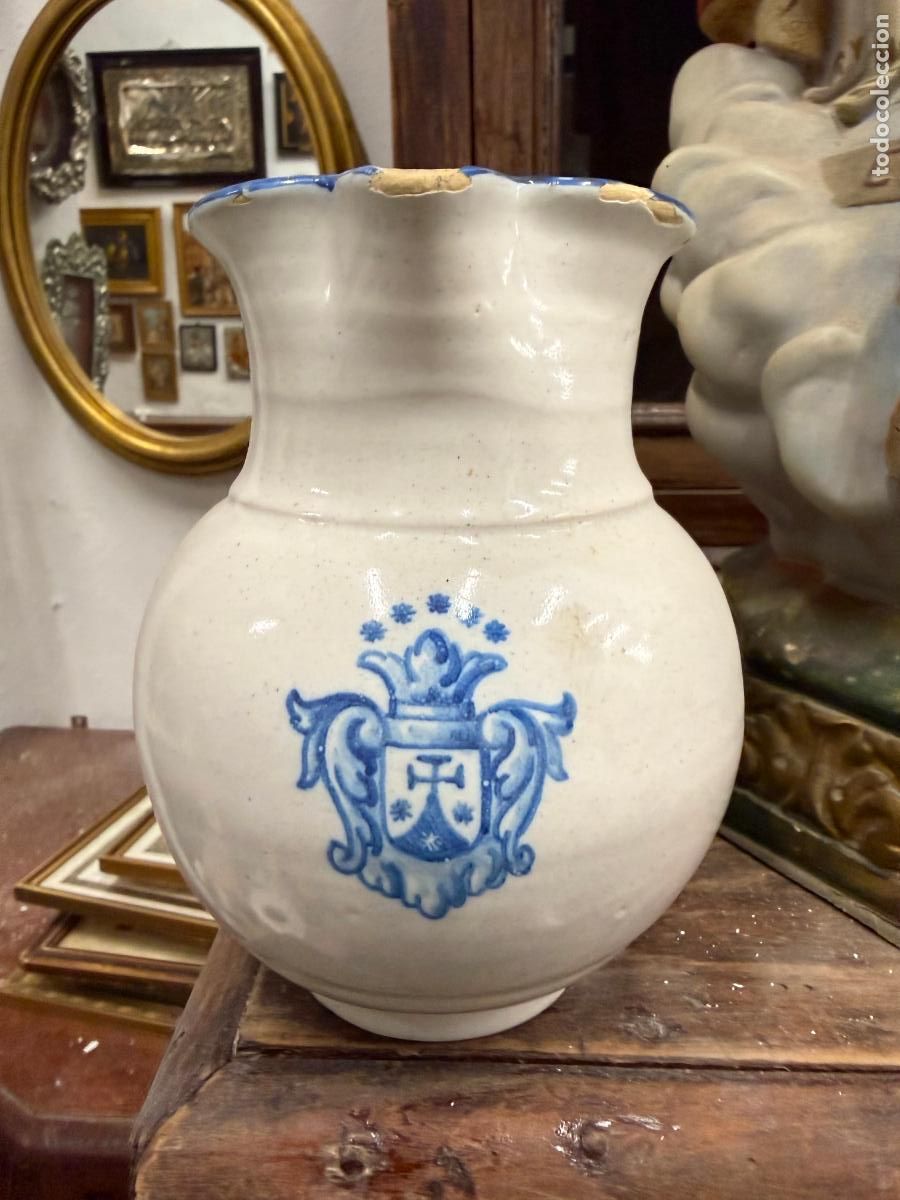 Antig&uuml;edades: ANTIGUA JARRA CERAMICA TALAVERA CON ESCUDO ORDEN CARMELITA - MEDIDA 17 CM