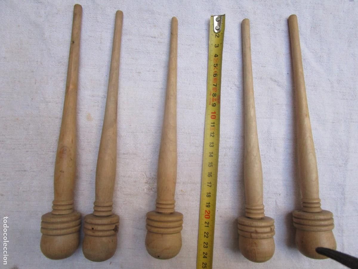 Antig&uuml;edades: COCINA CHOCOLATE - 5 BATIDORES CHOCOLATERA MADERA HAYA, BOLA 32MM DI&Aacute;METRO 23 LARGO, SIN USO 60,s