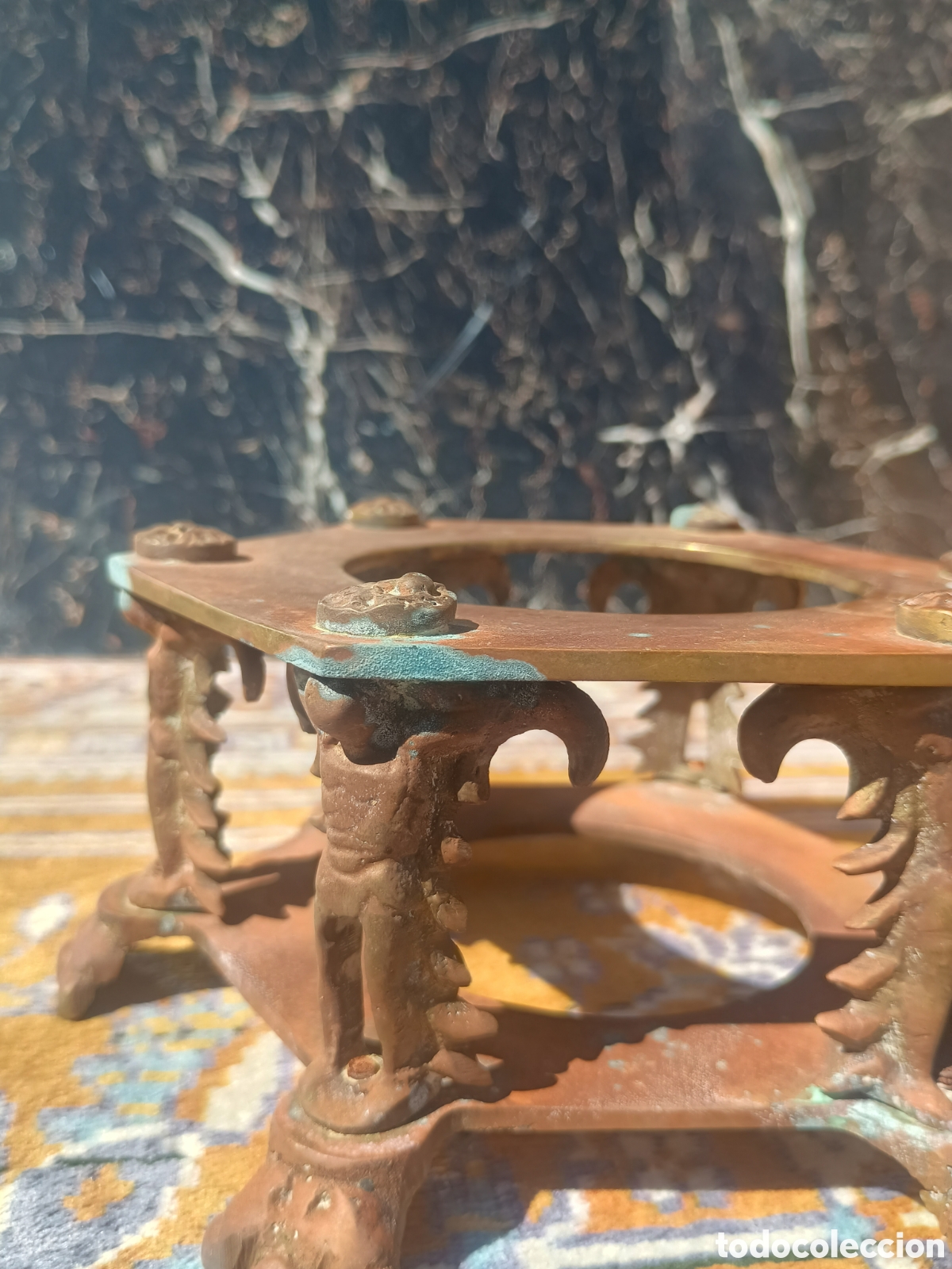 Antig&uuml;edades: Paena base bronce hombres - Foto 5