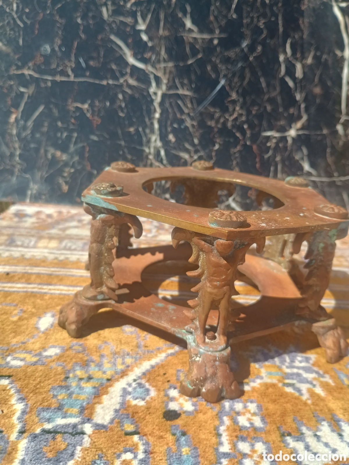 Antig&uuml;edades: Paena base bronce hombres