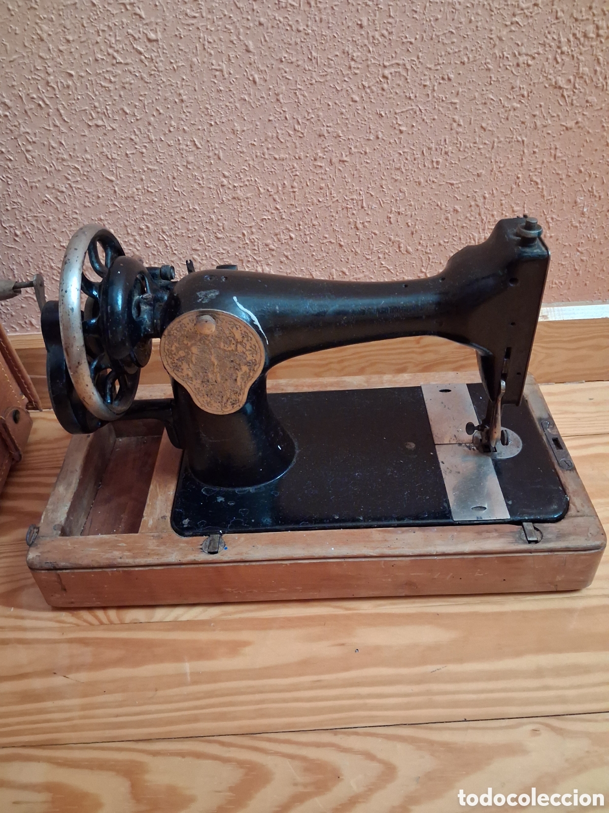 Antig&uuml;edades: Maquina singer decorativa - Foto 9