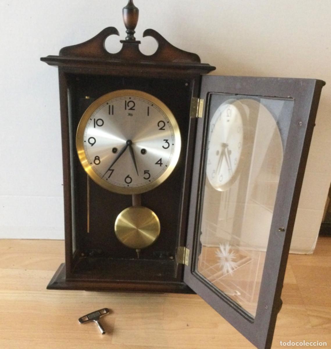 Antig&uuml;edades: Reloj carill&oacute;n de pared. Funcionando