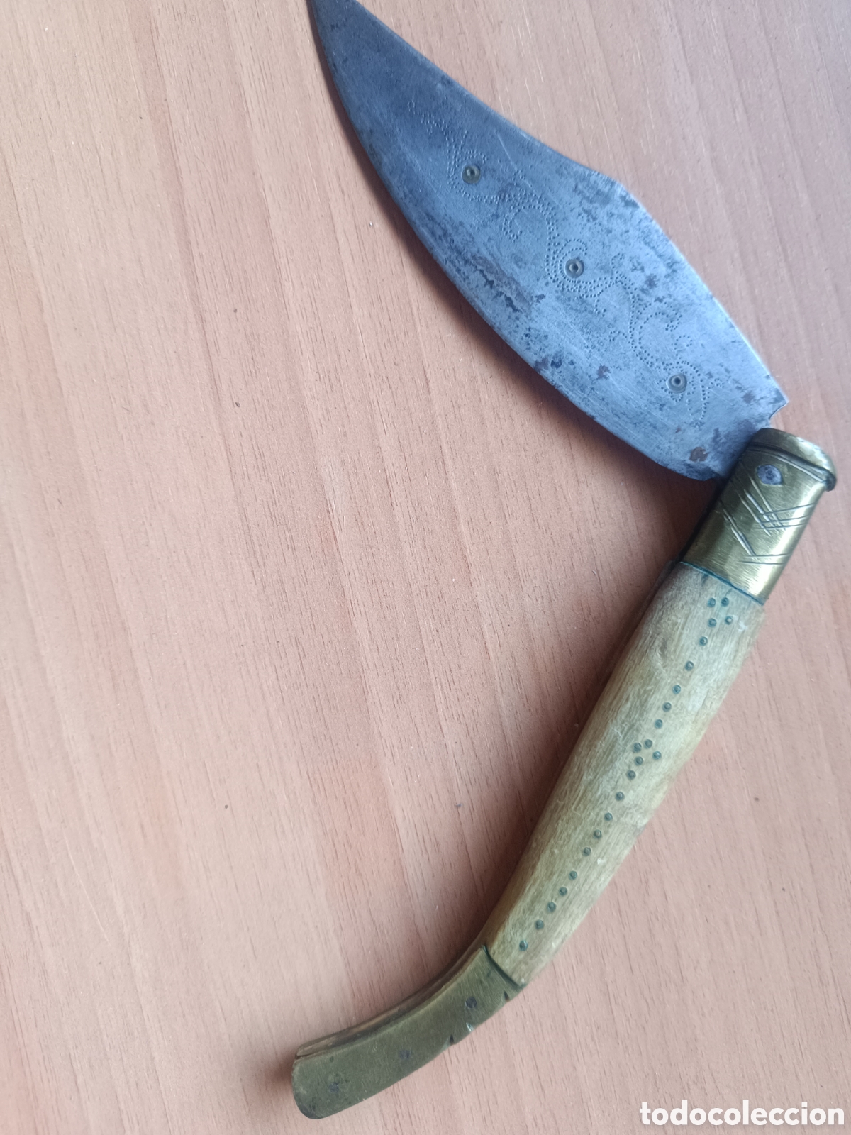 Antig&uuml;edades: Navaja de Albacete Antigua de lat&oacute;n y hueso
