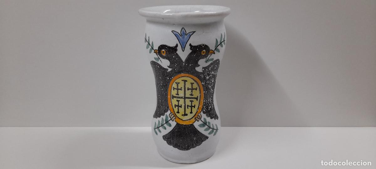 Antig&uuml;edades: PRECIOSO ALBARELO TARRO DE FARMACIA . AGUILA BICEFALA . REALIZADO EN CERAMICA MEDIDA DE ALTURA 23 CM
