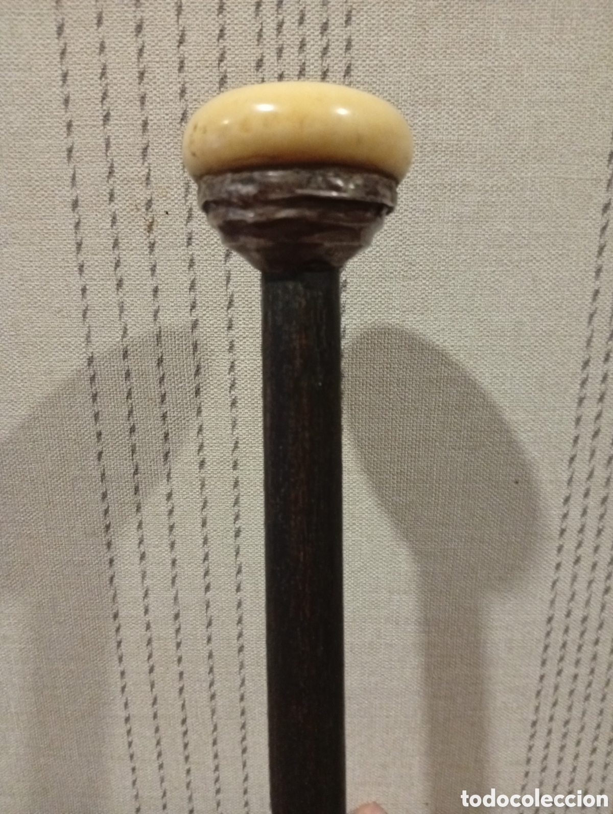 Antig&uuml;edades: Bast&oacute;n antiguo de madera,plata y material noble. - Foto 2