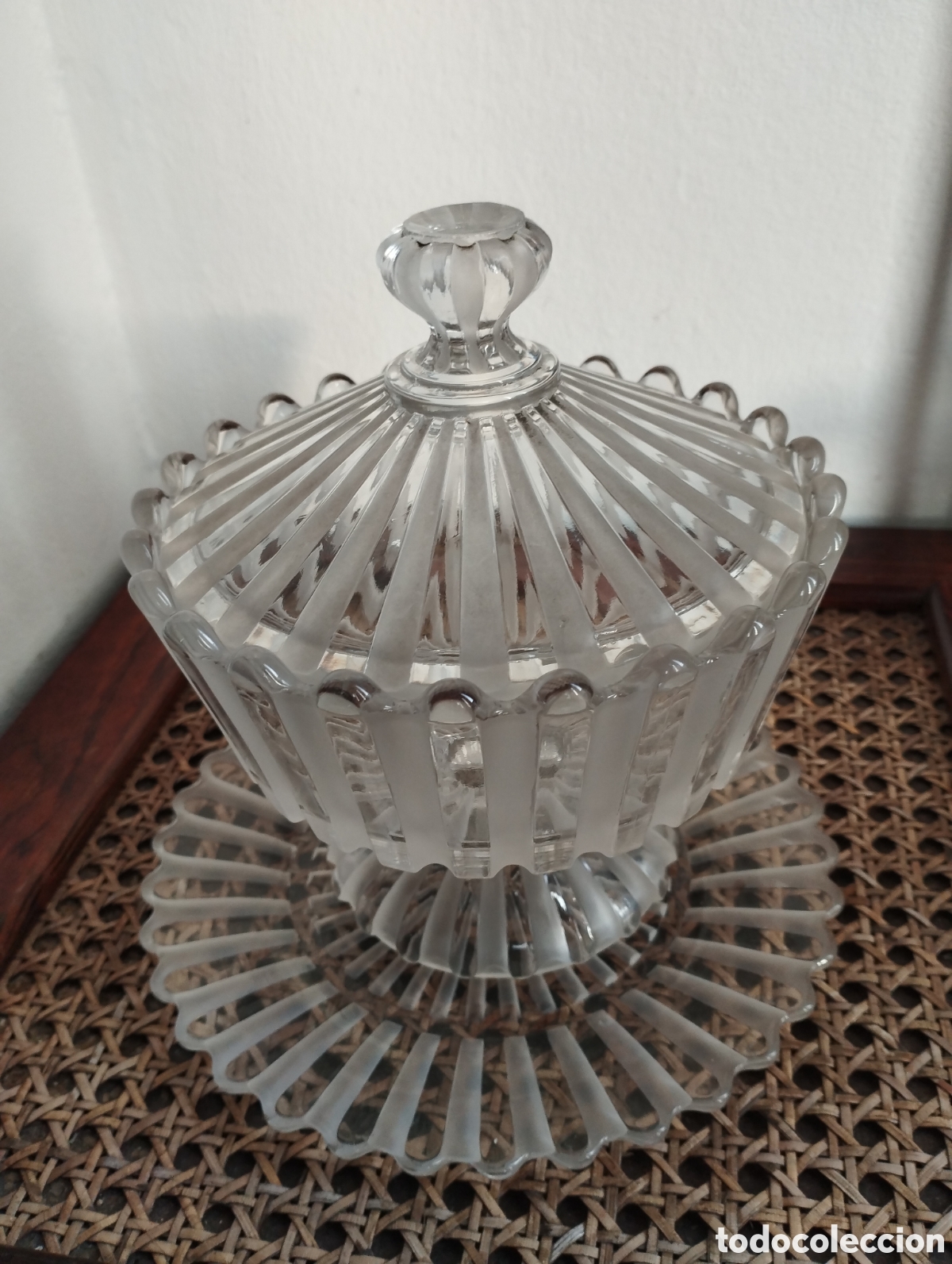 Antig&uuml;edades: Bombonera Baccarat a&ntilde;os 30