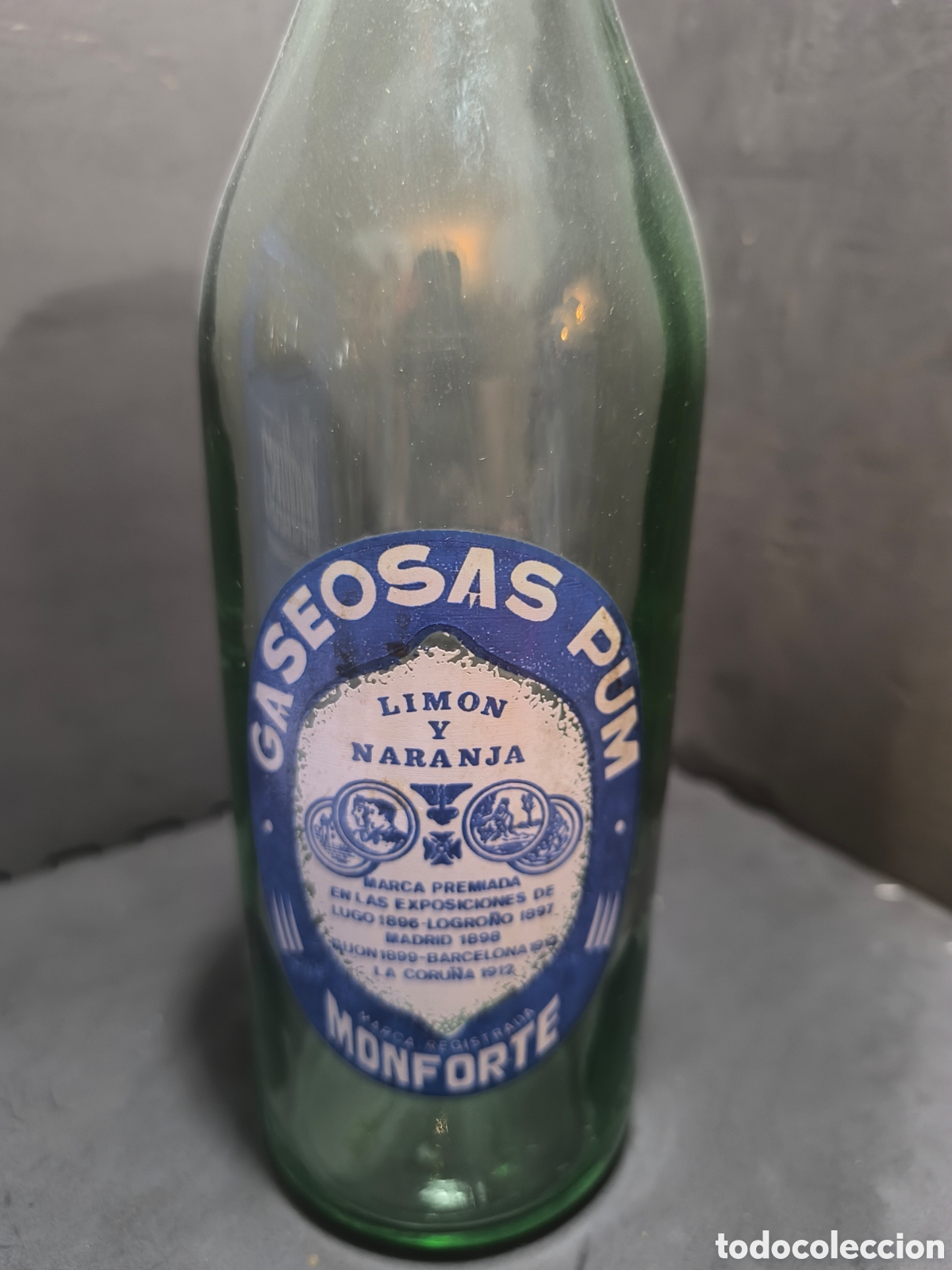 Antig&uuml;edades: Botella antigua de gaseosa