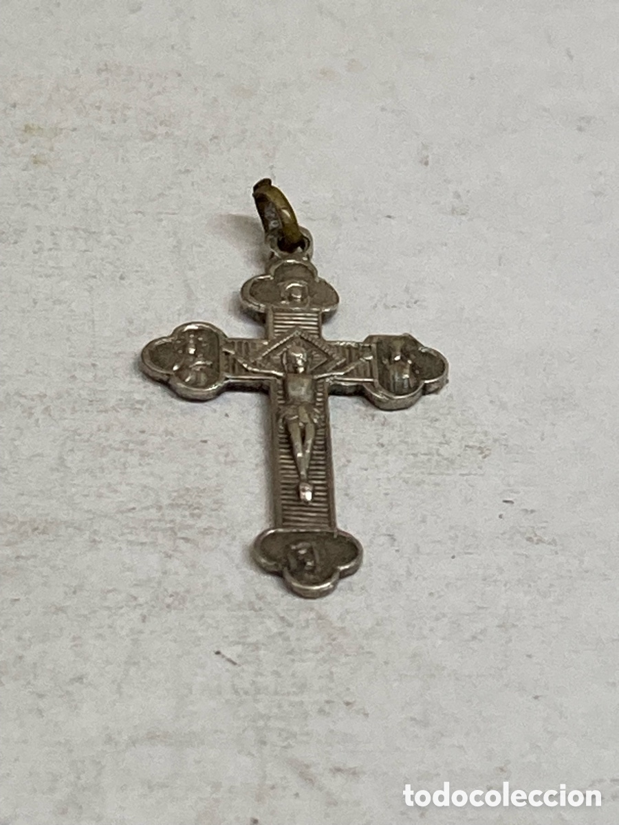 Antig&uuml;edades: Cruz de plata religiosa C654