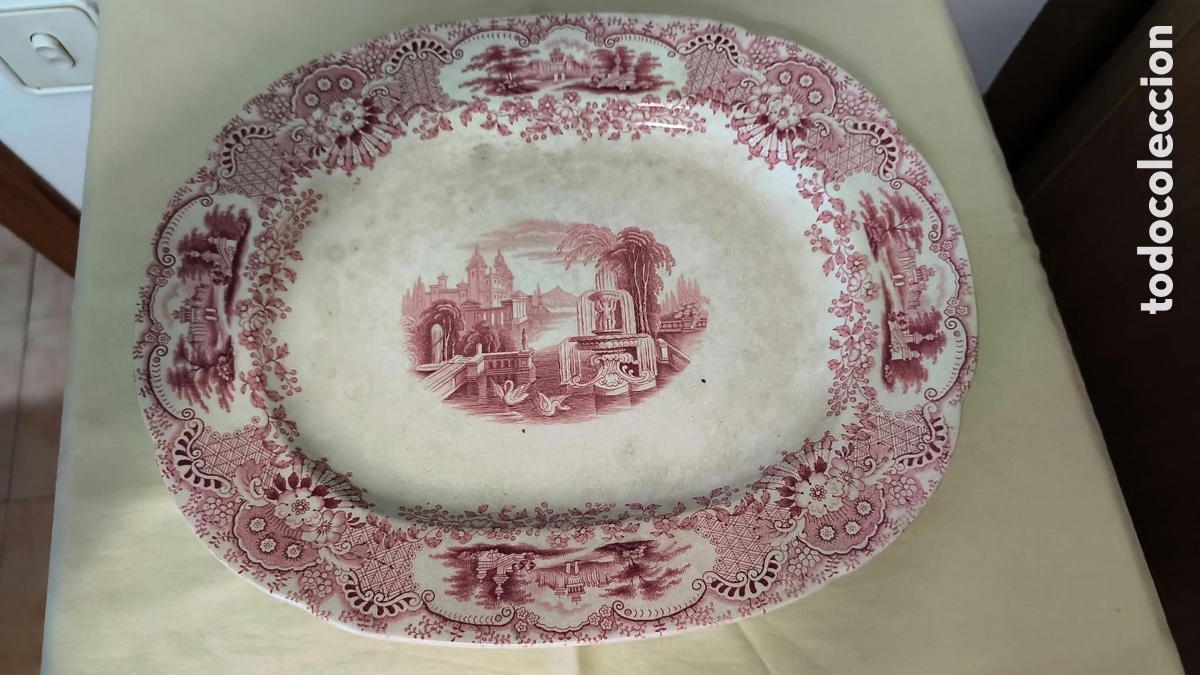 Antig&uuml;edades: Bandeja de Loza de la cartuja pickman, serie rosa,siglo XIX