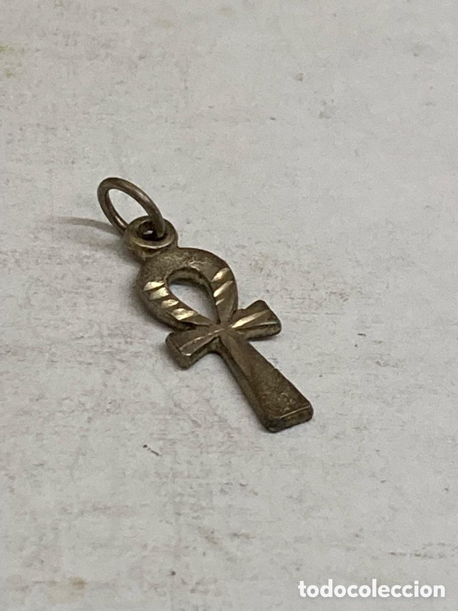 Antig&uuml;edades: Cruz de plata religiosa C654