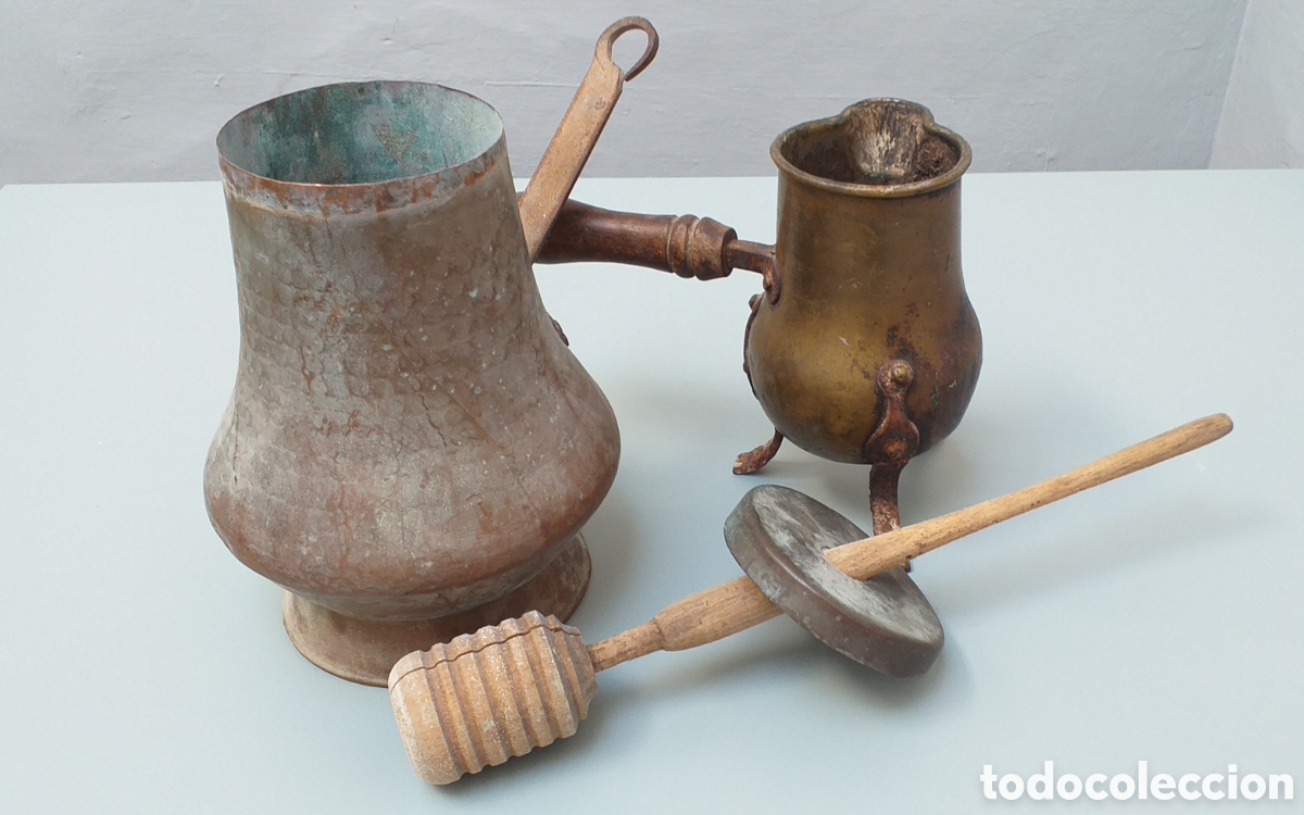 Antig&uuml;edades: Pareja de chocolateras antiguas - Foto 2