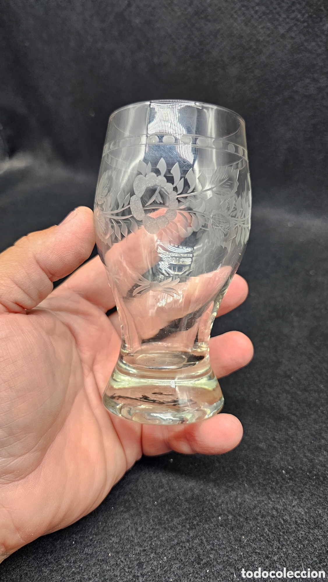 Antig&uuml;edades: Preci vaso de cristal tallado
