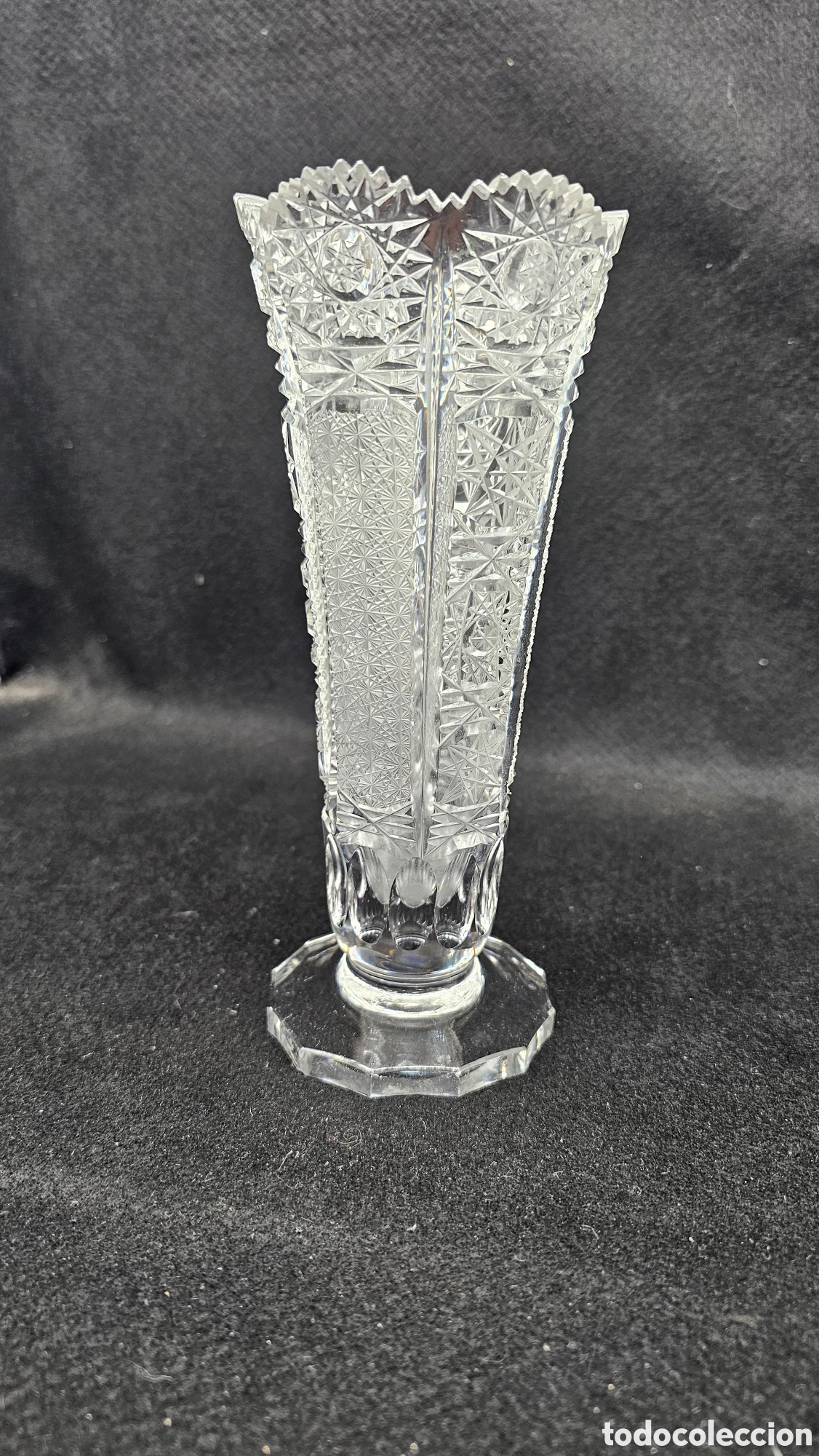 Antig&uuml;edades: Florero antiguo de cristal de bohemia