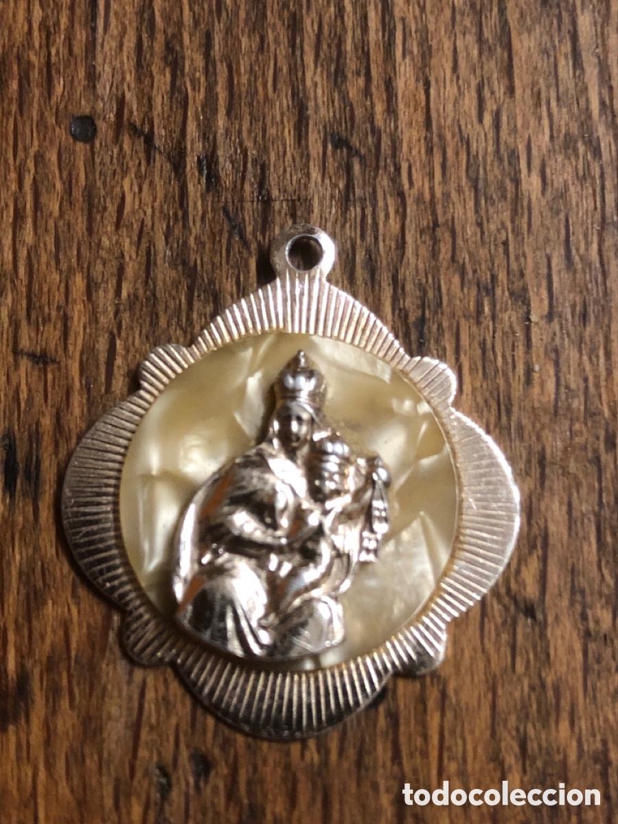 Antig&uuml;edades: Medalla religiosa virgen del Carmen