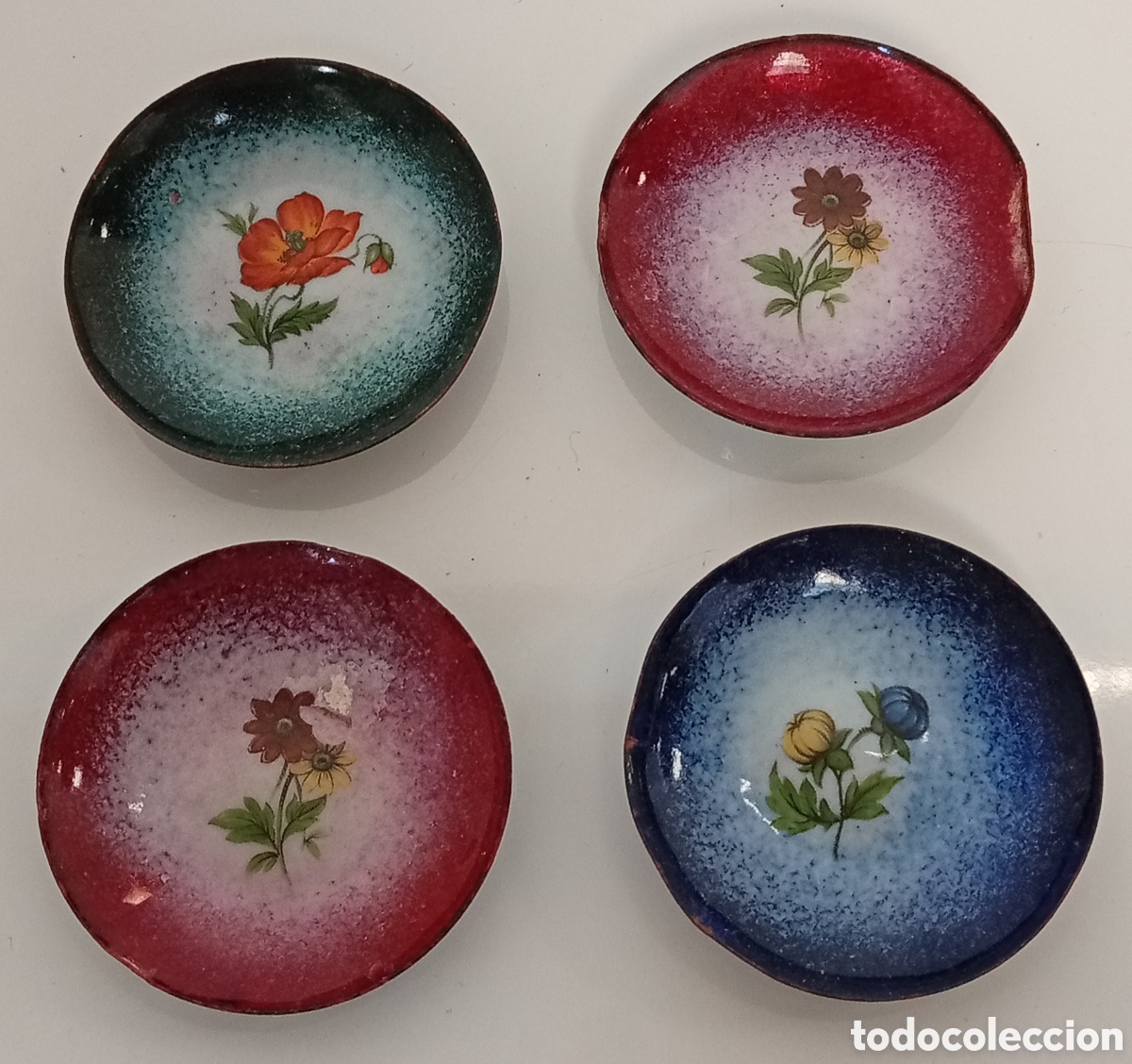 Antig&uuml;edades: PLATOS DECORATIVOS ANTIGUO DE COBRE CON ESMALTE