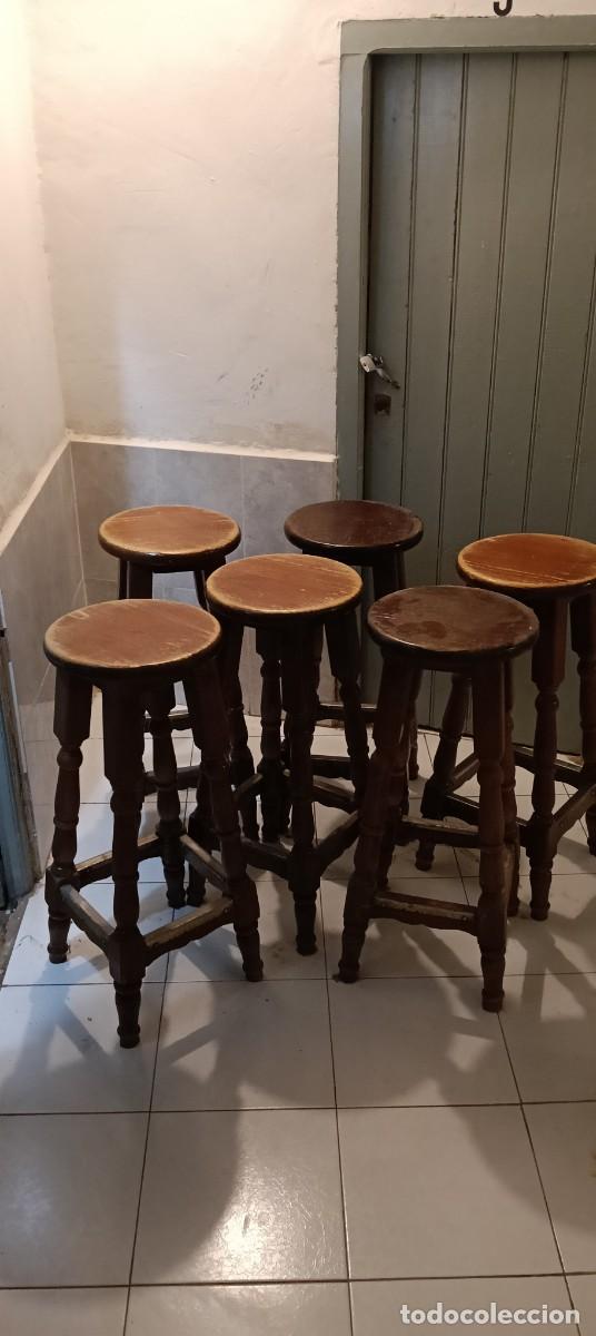 Antig&uuml;edades: BANQUETAS TORNEADAS ANTIGUAS DE BAR , ESTILO RUSTICO, 6 UNIDADES, LEER DESCRIPCION