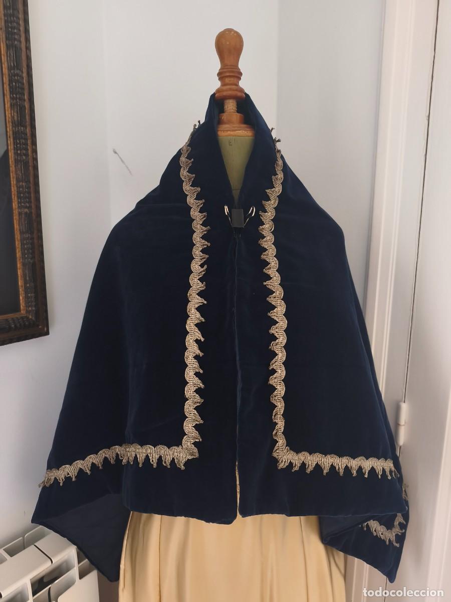 Antig&uuml;edades: TERCIOPELO Y PASAMANERIA COLOR PLATA IDEAL PARA VELO VIRGEN S.XX