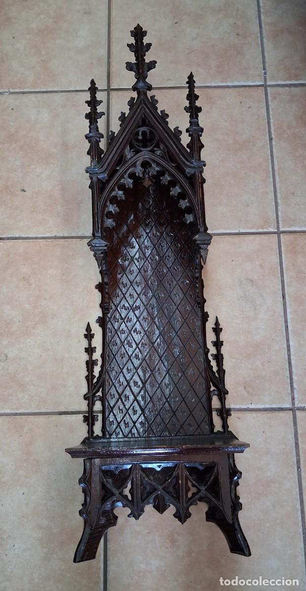 Antig&uuml;edades: Antigua capilla expositora estilo neogotica S.XIX