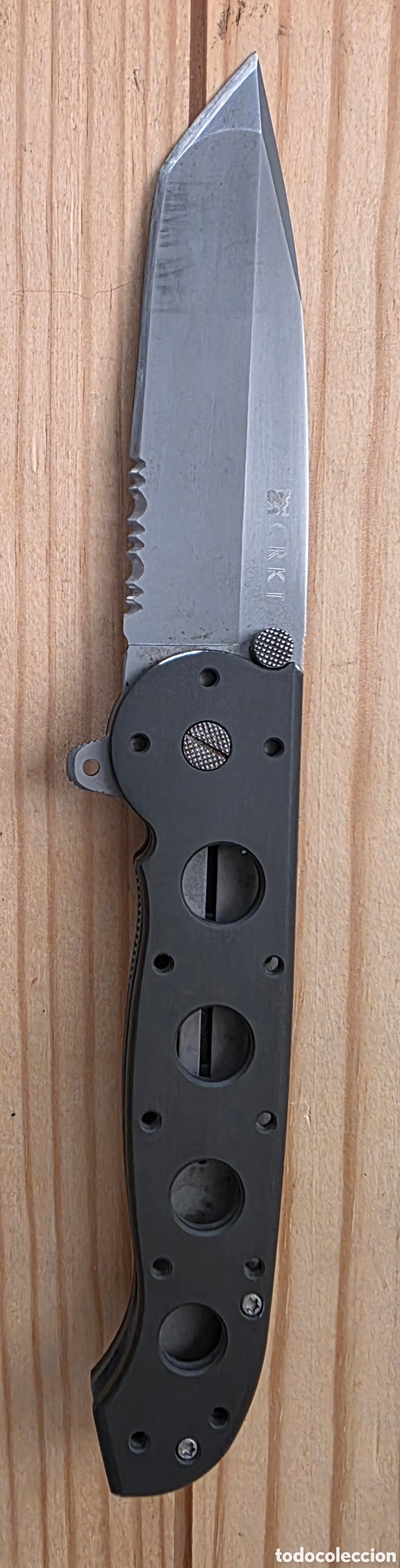 Antig&uuml;edades: Navaja CRKT M16-14 Kit Carson Design - Tanto parcial serrado - Original
